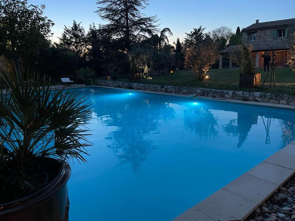 Gite Au Coeur De La Provence & Spa Saint-Cannat Esterno foto