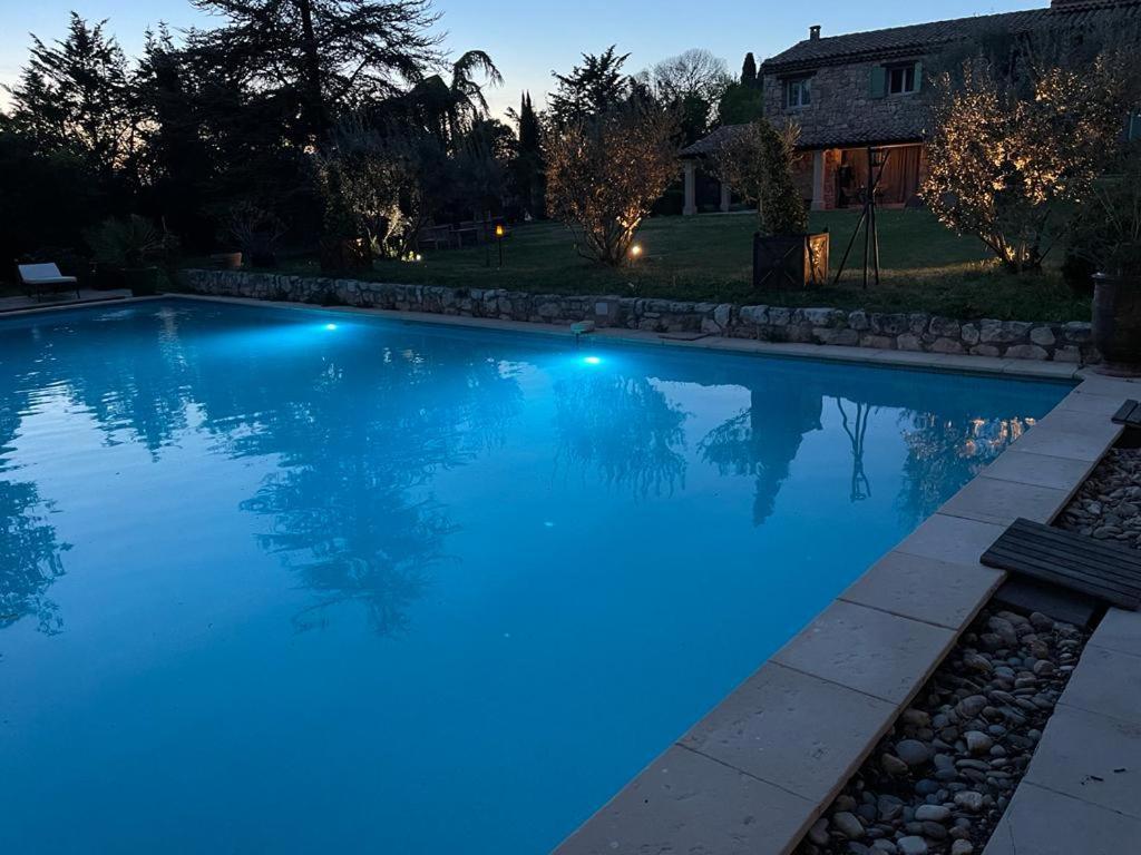 Gite Au Coeur De La Provence & Spa Saint-Cannat Esterno foto